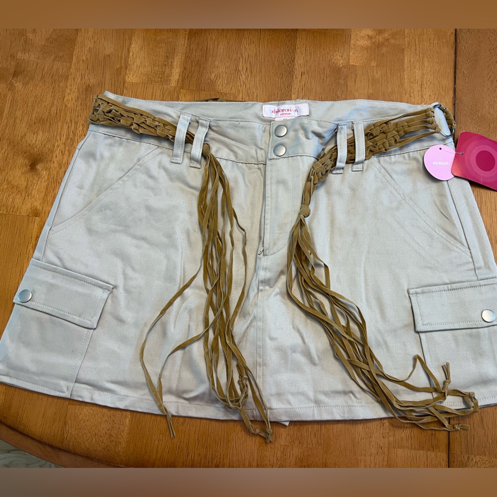 Xhilaration Light Gray Stretch Skort